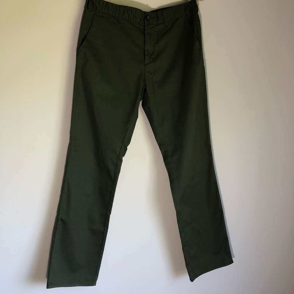 Men’s khaki pants